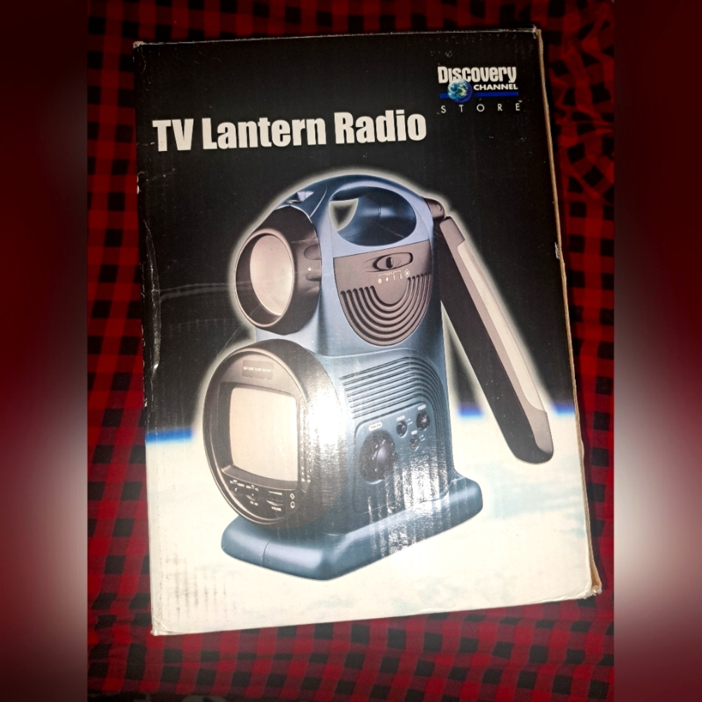 Vintage Discovery channel store TV/LANTERN/RADIO